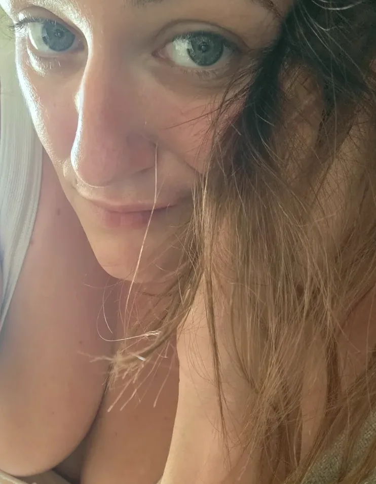 Leyla, 32