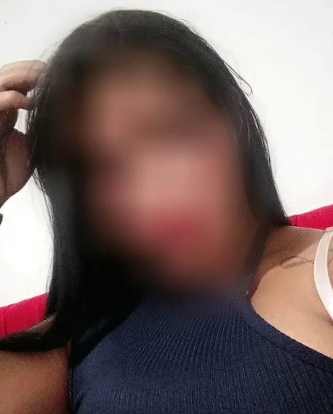 Mila, 22
