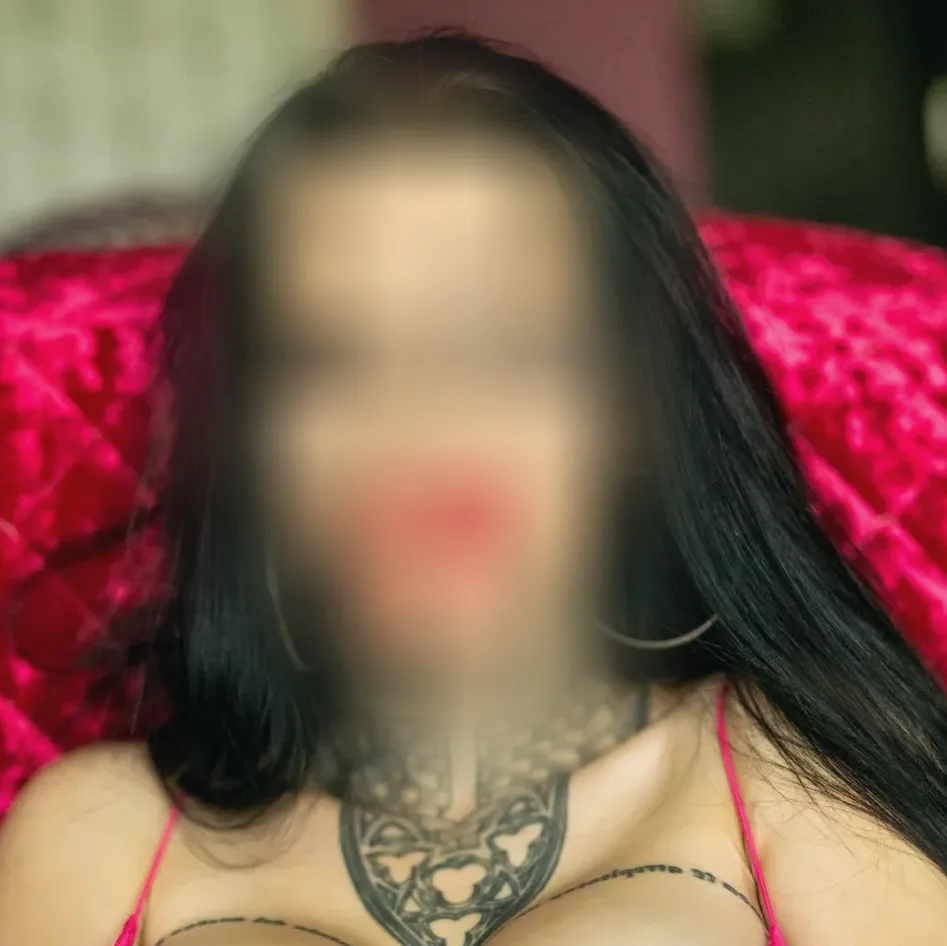 Soukaina, 35