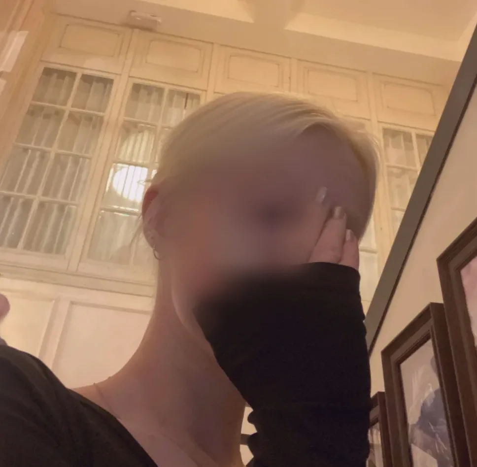 Wendy, 24